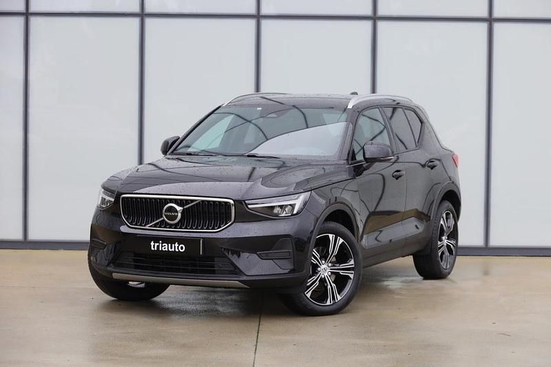Preto Novo 2025 Volvo XC40 Core SUV | € 44.700 (Preço elevado) - Imagem 1/4