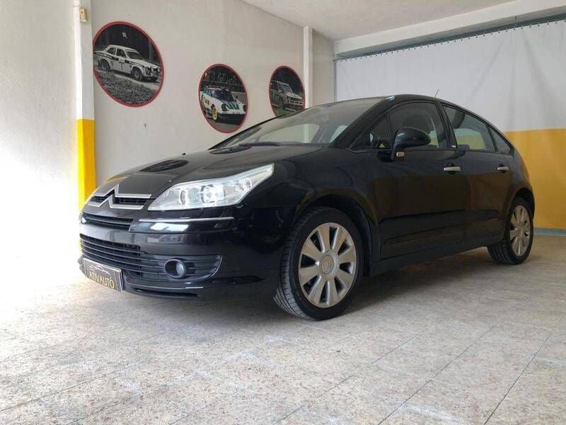 Cinza Usado 2008 Citroën C4 Exclusive | € 5.750 (Preço elevado) - Imagem 1/4