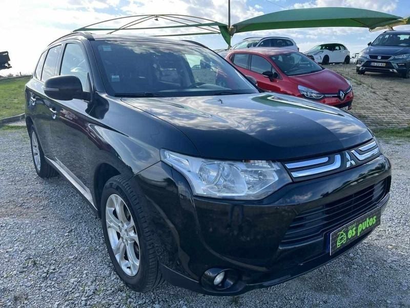 Preto Usado 2014 Mitsubishi Outlander Intense SUV | € 16.580 (Preço justo) - Imagem 1/4