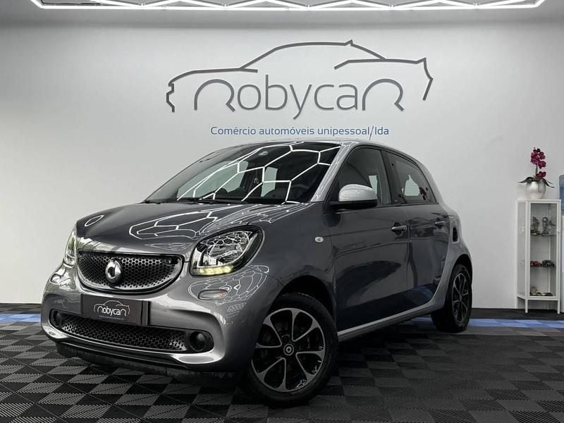 Cinzento Usado 2015 Smart ForFour Citadino | € 8.990 (Preço justo) - Imagem 1/4
