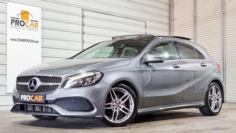 Cinza Usado 2017 Mercedes A200 AMG line | € 21.500 (Preço justo) - Imagem 1/4