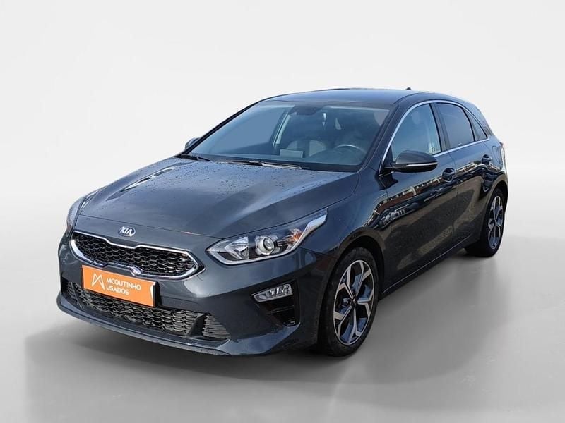 Cinzento Usado 2019 Kia Ceed Citadino | € 14.824 (Preço justo) - Imagem 1/4