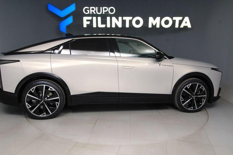 Novo DS Automobiles N°8 180 kW (245 HP) 2025 Cinza SUV