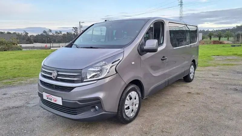 Cinza Usado 2021 Fiat Talento Van | € 32.900 (Caro) - Imagem 1/4