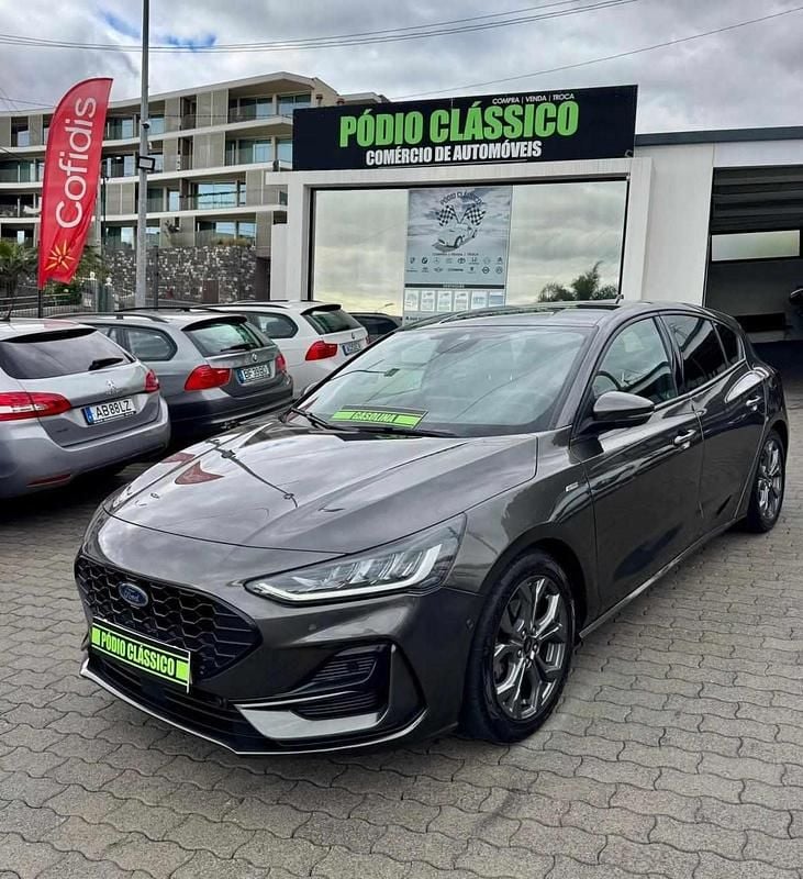 Usado Ford Focus 125 HP (91 kW) 2023 Cinzento Citadino