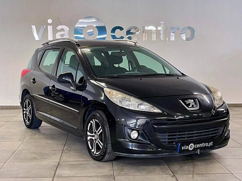 Usado Peugeot 207 Active 92 HP (67 kW) 2012 Preto Carrinha
