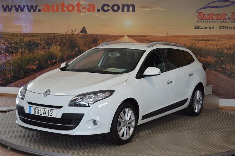 Branco Usado 2010 Renault Mégane GrandTour Dynamique Carrinha | € 7.000 (Preço elevado) - Imagem 1/4