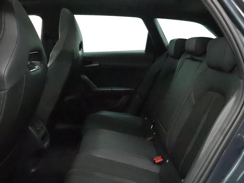 Usado Cupra Leon 150 HP (110 kW) 2024 Cinza Carrinha