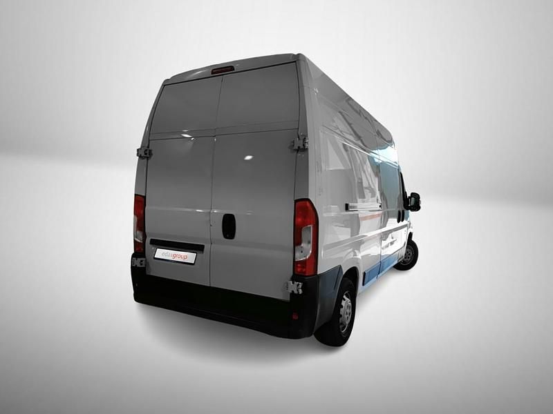 Usado Peugeot Boxer 120 HP (88 kW) 2021 Branco Van