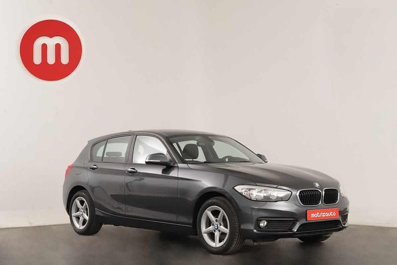 Cinzento Usado 2018 BMW 116 Citadino | € 23.799 (Caro) - Imagem 1/4