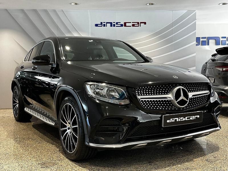 Preto Usado 2018 Mercedes GLC250 AMG line SUV | € 38.900 - Imagem 1/4