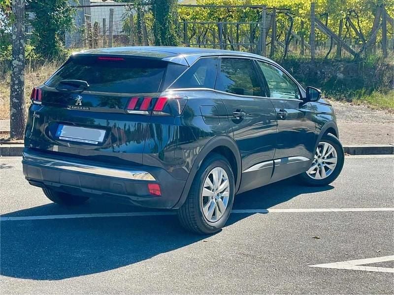 Usado Peugeot 3008 120 HP (88 kW) 2018 Cinzento SUV