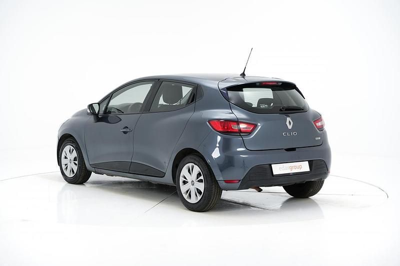 Usado Renault Clio IV Zen 90 HP (66 kW) 2017 Cinza