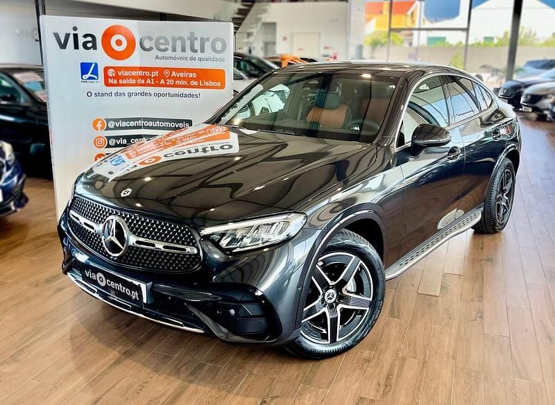 Cinza antracite Usado 2025 Mercedes GLC300 AMG line Coupé | € 75.650 - Imagem 1/4