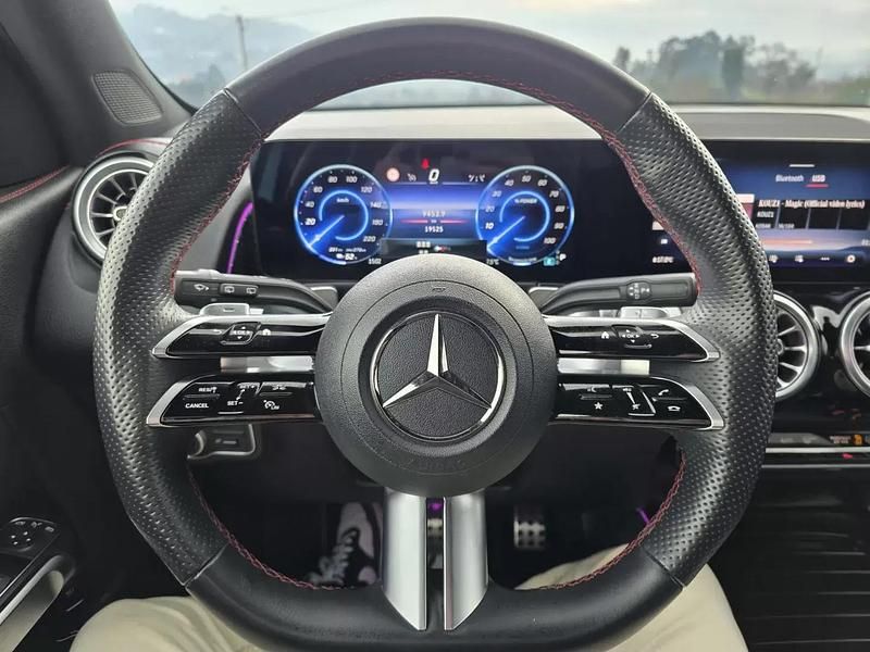 Usado Mercedes EQB250 AMG line 139 kW (190 HP) 2025 Cinza prata SUV