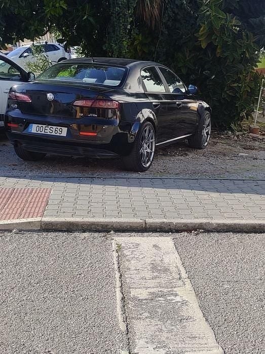 Usado 2007 Alfa Romeo 159 Sedan | € 4.900 (Bom preço) - Imagem 1/4