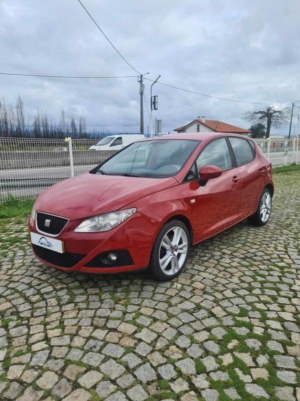 Vermelho Usado 2011 Seat Ibiza | € 6.950 (Preço justo) - Imagem 1/4