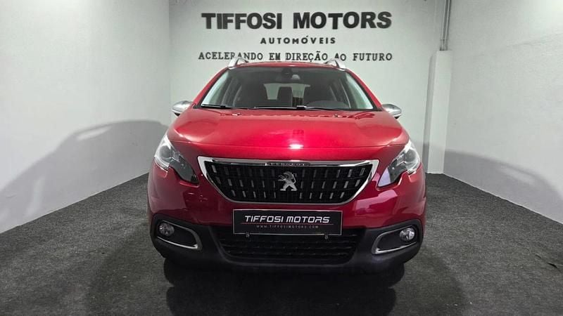 Usado Peugeot 2008 130 HP (95 kW) 2018 Vermelho SUV
