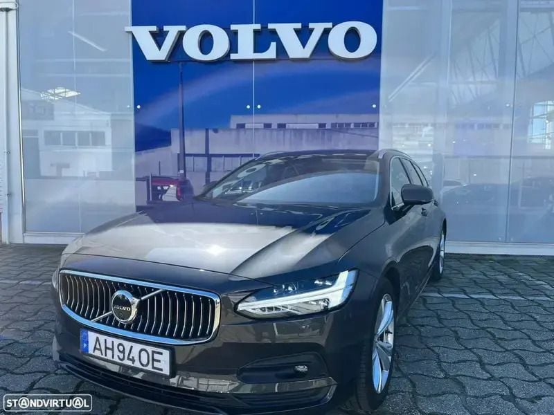Preto Usado 2021 Volvo V90 Momentum Carrinha | € 45.500 - Imagem 1/4
