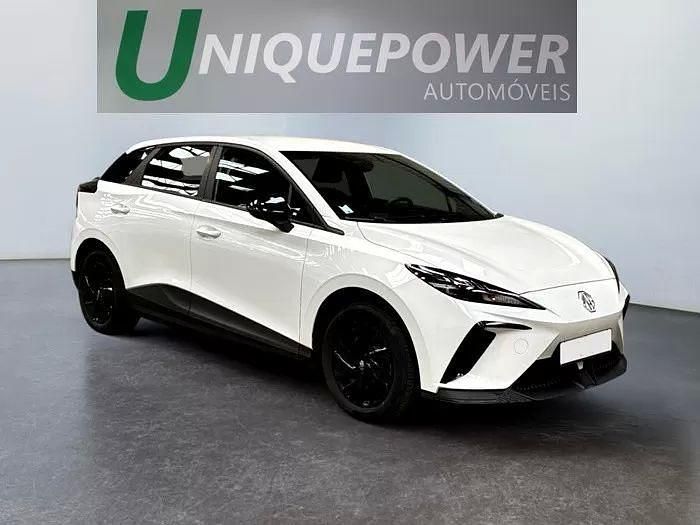 Usado MG MG4 EV 125 kW (170 HP) 2023 Branco Citadino