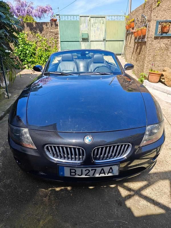 Usado BMW Z4 192 HP (141 kW) 2004 Preto Cabrios