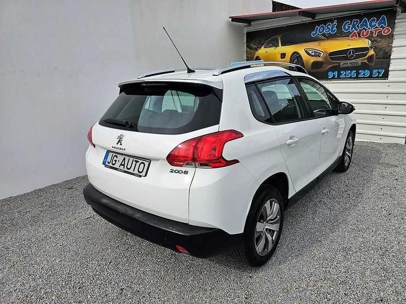 Usado Peugeot 2008 110 HP (80 kW) 2015 Branco SUV