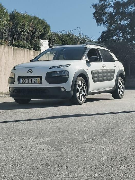Usado 2017 Citroën C4 Cactus Citadino | € 11.000 (Preço justo) - Imagem 1/4