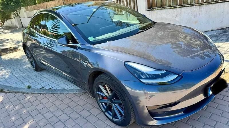 Usado Tesla Model 3 Standard Range Plus 235 kW (320 HP) 2020 Cinzento Sedan