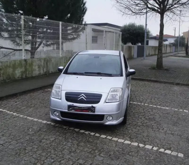 Cinzento Usado 2008 Citroën C2 VTR Sport Citadino | € 5.990 - Imagem 1/4