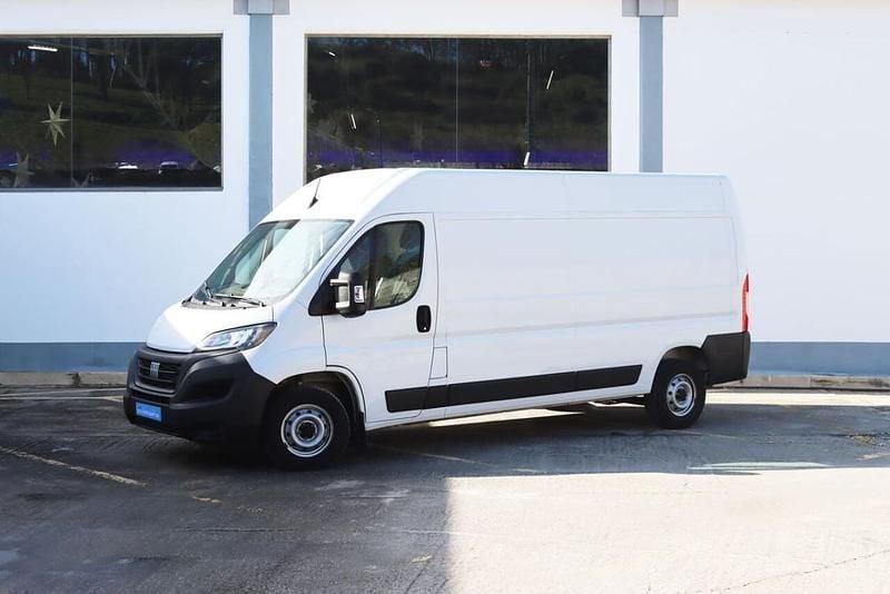 Branco Usado 2023 Fiat Ducato Van | € 24.900 (Super Preço) - Imagem 1/4