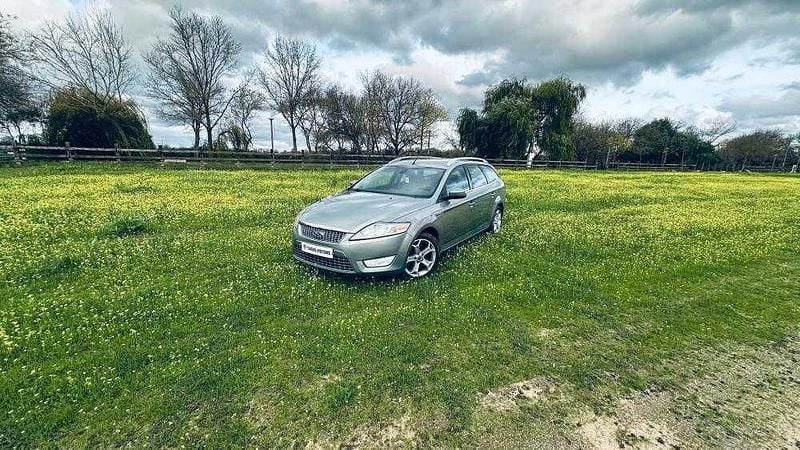 Cinzento Usado 2008 Ford Mondeo Carrinha | € 6.000 - Imagem 1/4