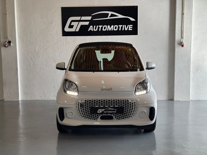 Branco Usado 2022 Smart ForTwo Electric Drive Passion Coupé | € 13.500 (Preço justo) - Imagem 1/4