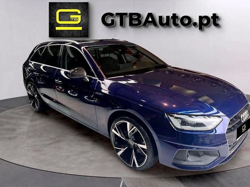 Azul Usado 2022 Audi A4 Premium Sedan | € 31.900 - Imagem 1/4