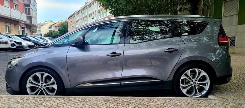 Cinzento Usado 2017 Renault Scénic IV Monovolume | € 8.500 (Super Preço) - Imagem 1/4