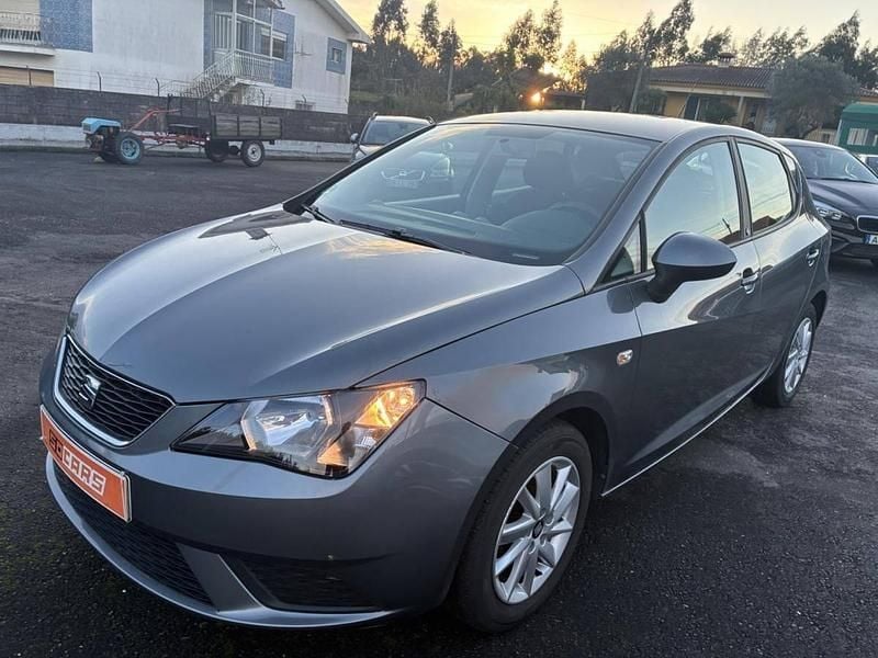 Cinzento Usado 2017 Seat Ibiza | € 9.950 (Preço justo) - Imagem 1/4
