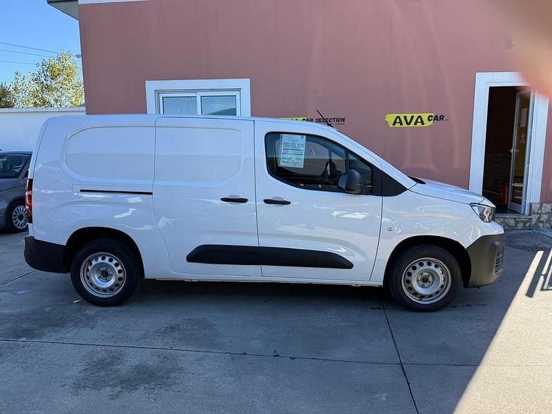 Branco Usado 2020 Peugeot Partner Van | € 13.990 (Preço justo) - Imagem 1/4