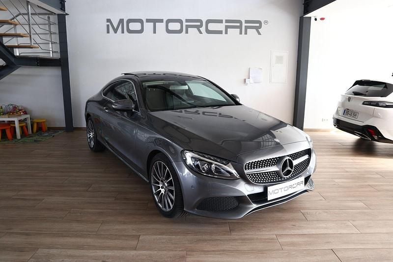 Cinza Usado 2016 Mercedes C220 Coupé | € 29.900 - Imagem 1/4
