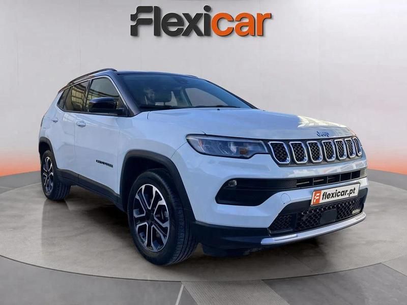 Branco Usado 2023 Jeep Compass SUV | € 23.490 (Preço justo) - Imagem 1/4