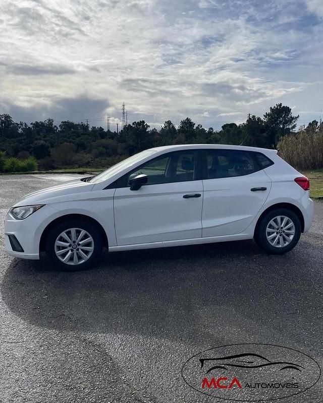 Usado Seat Ibiza Style 95 HP (69 kW) 2018 Branco Citadino