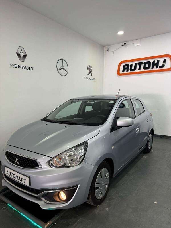 Cinza Usado 2018 Mitsubishi Space Star | € 9.499 - Imagem 1/4