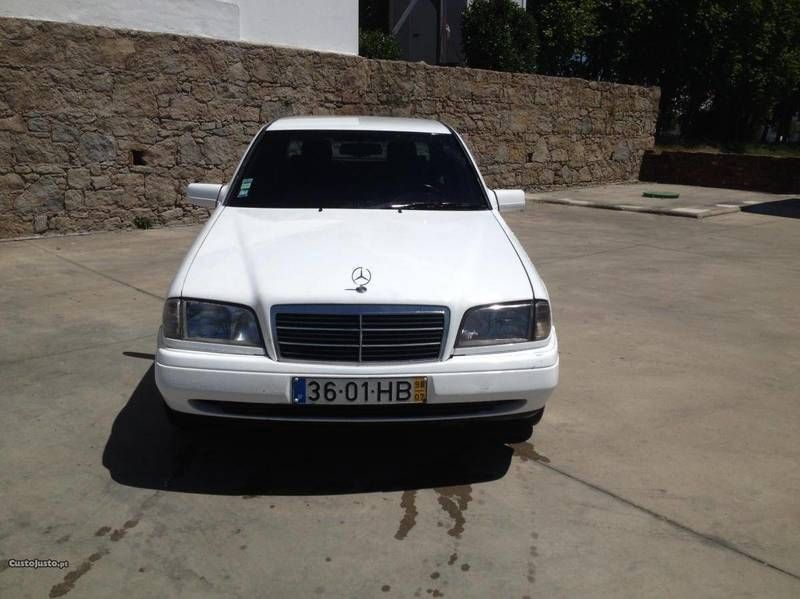 Sold Mercedes C220 W202 96 Carros usados para venda