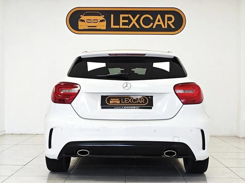 Usado Mercedes A180 122 HP (89 kW) 2014 Branco
