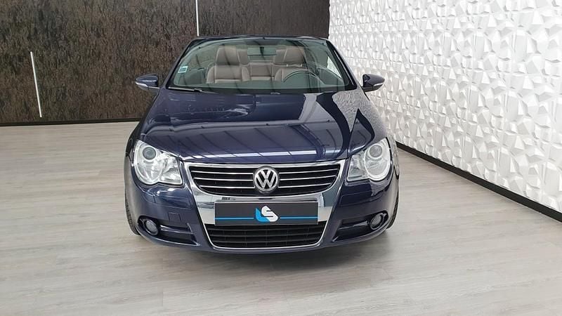 Usado VW Eos Exclusive 140 HP (102 kW) 2009 Azul Cabrios