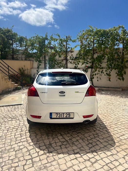 Usado 2010 Kia Ceed 2 Coupé | € 5.500 (Bom preço) - Imagem 1/4