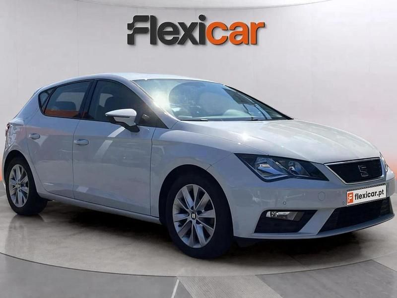 Branco Usado 2018 Seat Leon Style | € 11.980 (Bom preço) - Imagem 1/4