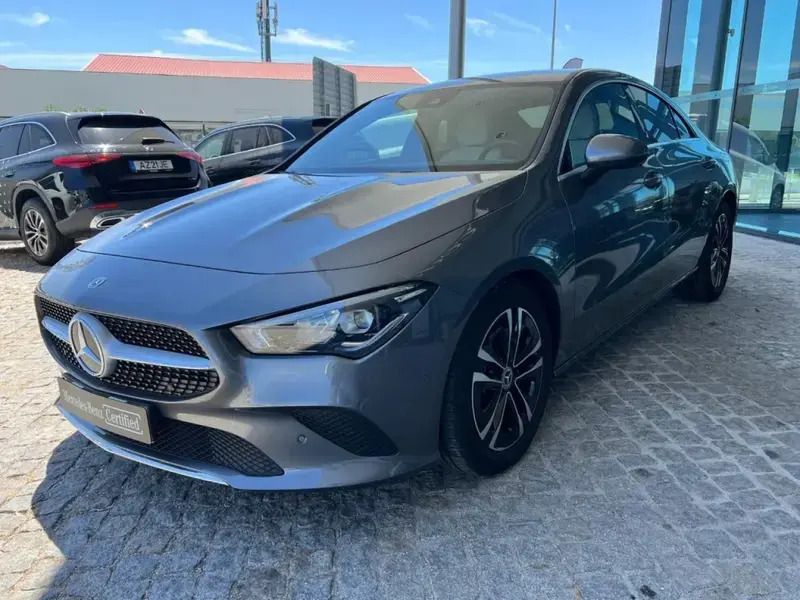 Cinza mountain Usado 2023 Mercedes CLA200 Progressive Coupé | € 42.500 - Imagem 1/4