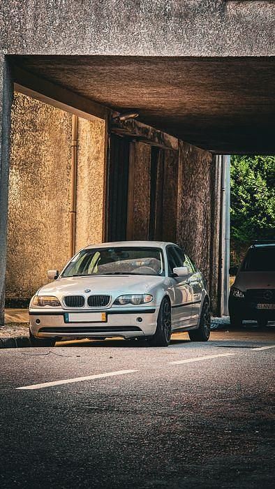 Usado 2002 BMW 320 Sedan | € 5.000 (Preço justo) - Imagem 1/3