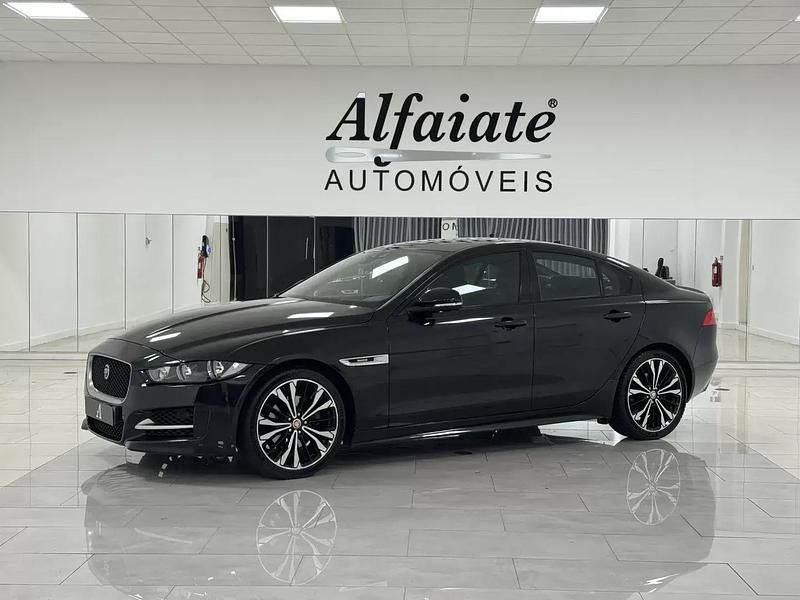 Preto Usado 2016 Jaguar XE R-Sport Sedan | € 16.890 (Preço justo) - Imagem 1/4