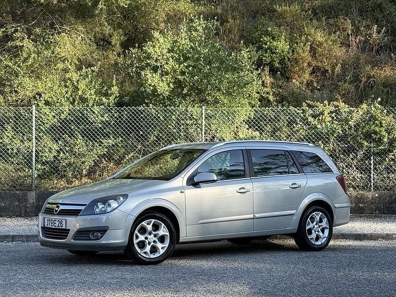 Usado 2006 Opel Astra Sedan | € 3.990 (Preço justo) - Imagem 1/4