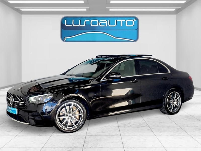 Preto Usado 2021 Mercedes E300 AMG line Sedan | € 33.900 (Preço justo) - Imagem 1/4
